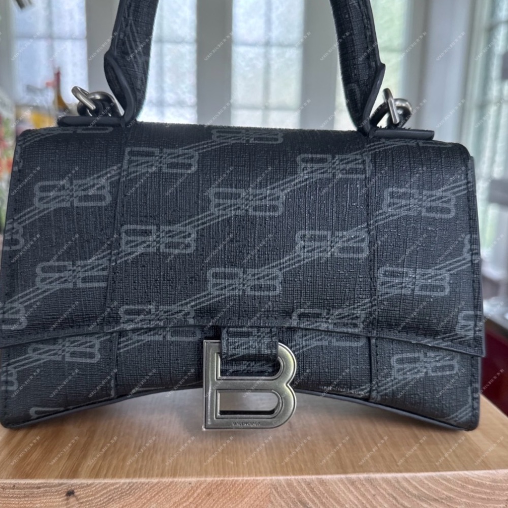 Balenciaga Hourglass XS